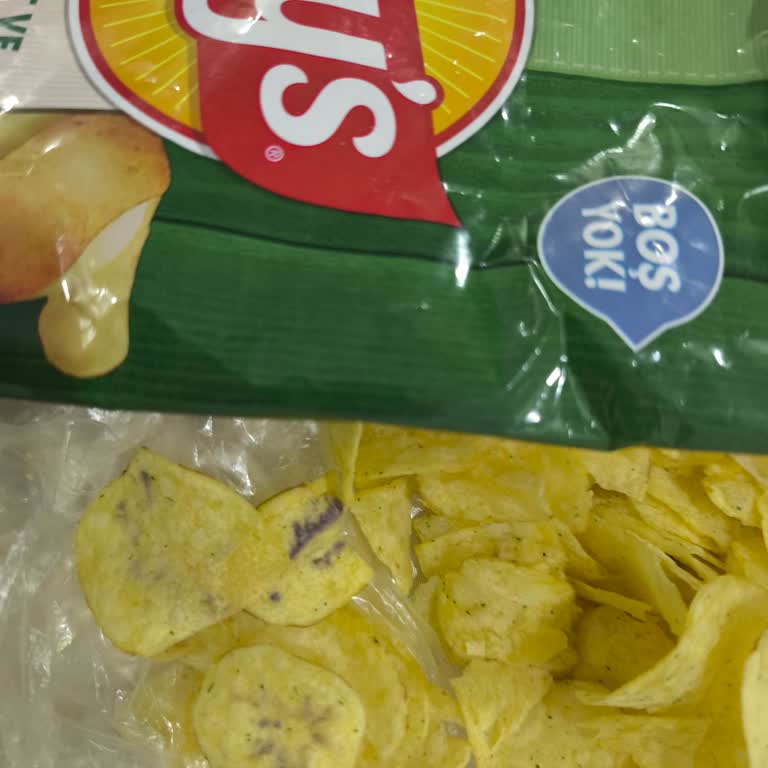 Lay's Cipsinde Mor Lekeler Ve Bozulmuş Tat
