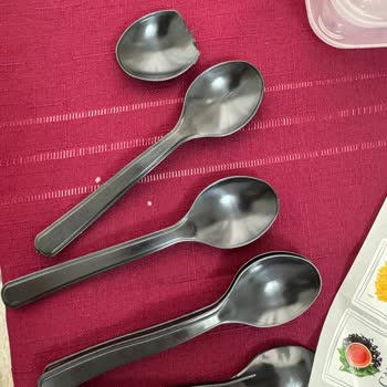 Eksik Ve Kırık Ürünler, Hijyen Sorunu Ve Satıcı Saygısızlığı