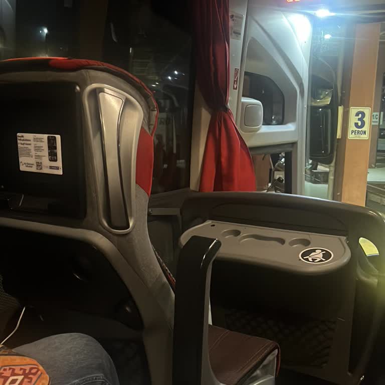 15 Saatlik Uzun Yolculukta Eski Ve Konforsuz Otobüs Şikayetim