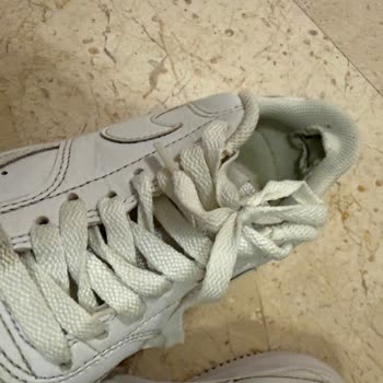 Nike Court Vision Ayakkabısındaki Kısa Sürede İç Yırtılma Ve Değişim Talebi