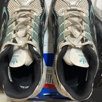 Adidas Ayakkabının Kısa Sürede Yırtılması Ve Mağaza Değişim Talebini Reddetti