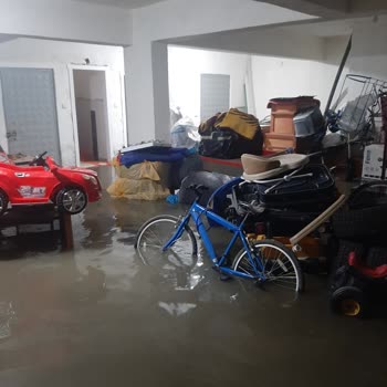 Sincan’da Altyapı Sorunu Nedeniyle Şiddetli Su Baskını Ve Yetkisiz Müdahale