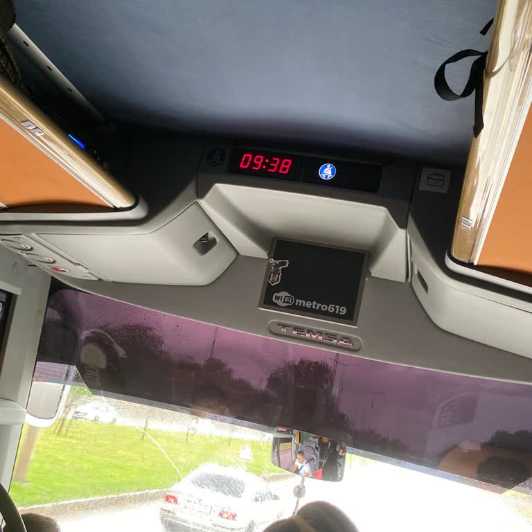 14 Saatlik Gecikme, Bilgilendirme Eksikliği Ve Kötü Hizmet