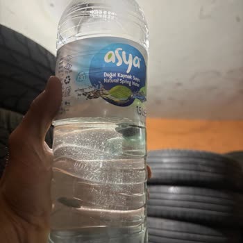 Asya Su Şişesinde Yabancı Madde Ve Sağlık Sorunu