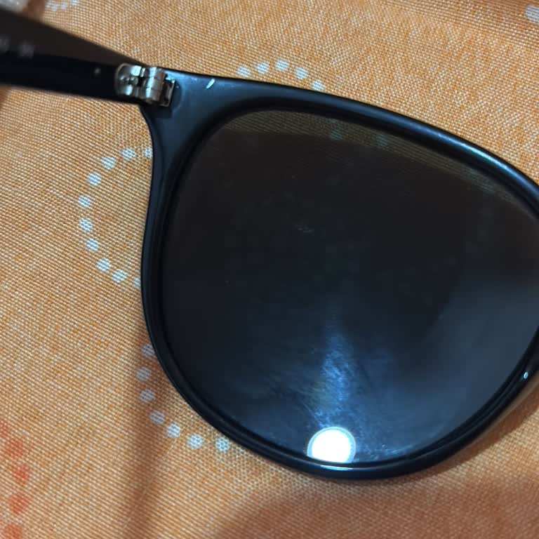 Kapalı Kutulu Ray-Ban Gözlüğü İstediğimde Çizik Ve Kullanılmış Ürün Aldım