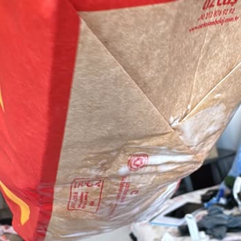 Milkshake’in Dökülmesi Nedeniyle Yemeklerin Islanması Ve İade Reddi