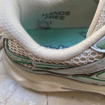Skechers Hands Free Ayakkabısının İç Astarı Kısa Sürede Yırtıldı, İade Talebi Reddedildi