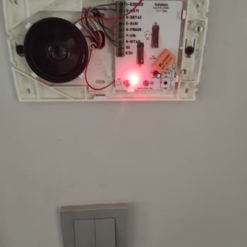 Trafo Patlaması Sonrası Apartmanda Asansör, Zil Ve İnternet Kesintisi, Şikayetimize Geri Dönülmüyor