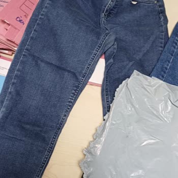 Yanıltıcı Reklamla Gelen Defolu Pantolonlar İçin Tam İade Talebi