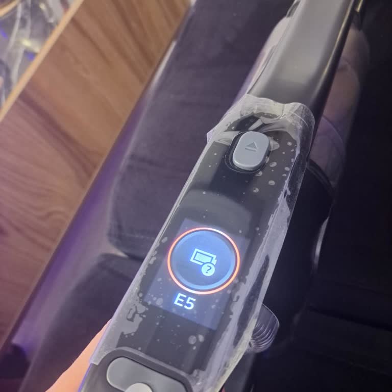 Hepsiburada'da Philips 9000 Aquatrio Süpürge E5 Hatası Ve İade Talebine Olumsuz Yanıt