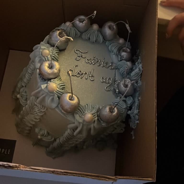 Banabi Kurye'den Hasarlı Doğum Günü Pastası Teslimatı Ve İade Sorunu