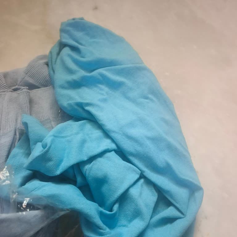 Eksik Ve Yanlış Renk T-Shirt Gönderimi, Müşteri Hizmetine Ulaşılamıyor