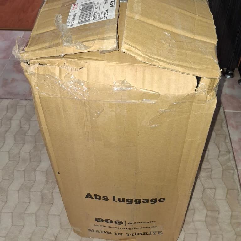 Aras Kargo’nun Cevapsız Tutumu Ve Kırık Valiz İade Sorunu