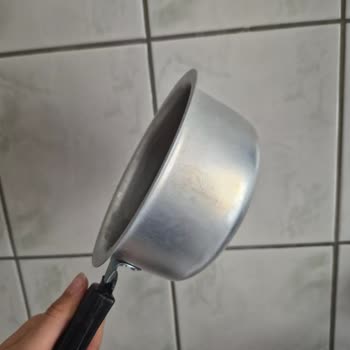 İlk Kullanımda Yanmış Çeyiz Tenceresi Ve Sağlık Riski