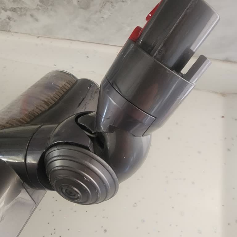 Dyson V10 Başlığının Kısa Sürede Kırılması Ve Garanti Dışı Reddi