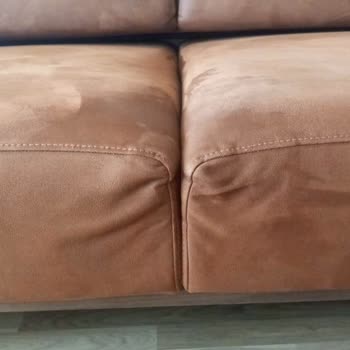 Kelebek Mobilya Çift Koltukta Sünger Ve Döşeme Deformasyonu Nedeniyle Tam Değişim Talebi