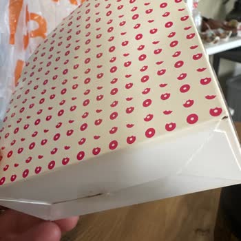 Marmaris Şubesinde Süresi Belirtilmemiş Ve Erimiş Donut Satışı Gıda Güvenliğini Tehlikeye Atıyor