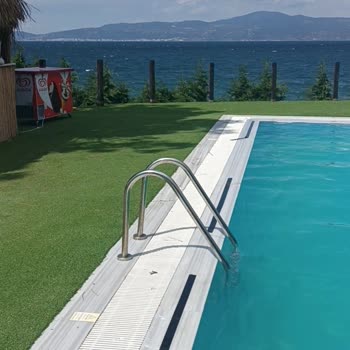 Fahiş Fiyat Ve Kirli Ortam: Infinite Blue Beach Şikayeti