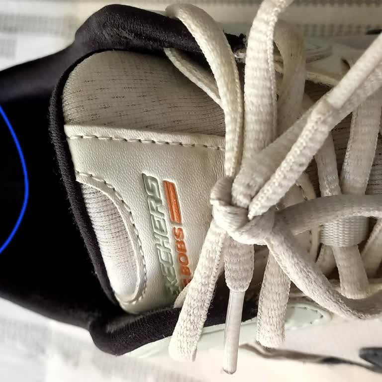 Ayıplı Skechers Ayakkabım İç Yırtıldı Ve Dışta Patladı; Üç Kez Reddedilen Taleplerim