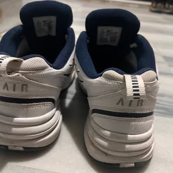Nike Air Monarch Ayakkabısında İç Ses Sorunu Ve Değişim Talebi