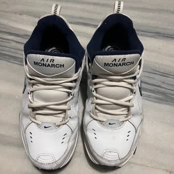 Nike Air Monarch Ayakkabısında İç Ses Sorunu Ve Değişim Talebi