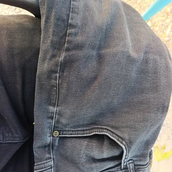 Satışta Verilen Renk Garantisi Tutmadı, Boyner Pantolonunda Solma Ve İade Talebi