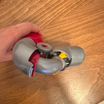 Dyson V12 Detect Slim Absolute Mobilya Altı Adaptörünün Ücretsiz Değişimi Talebi