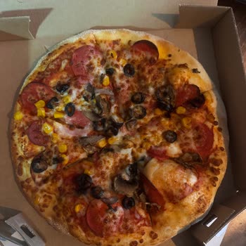 Ekstra Ücretli Sarımsaklı Kenar Ve Sos Gelmedi Pizza Soğuk Ve 2 Saatte Teslim Edildi