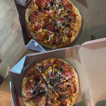 Ekstra Ücretli Sarımsaklı Kenar Ve Sos Gelmedi Pizza Soğuk Ve 2 Saatte Teslim Edildi