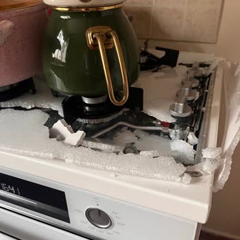 Beko Ankastre Ocağın Camı Patladı Ve Güvenlik Riski Oluşturdu
