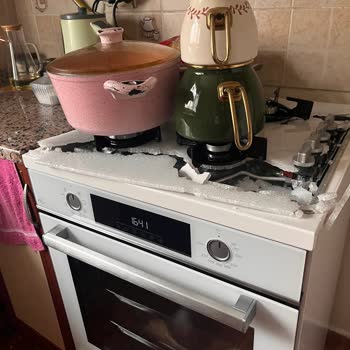 Beko Ankastre Ocağın Camı Patladı Ve Güvenlik Riski Oluşturdu