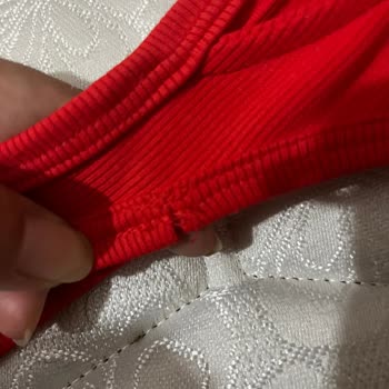 Kısa Sürede Askı Yırtılan Elbiseye Değişim Ve İade Talebi