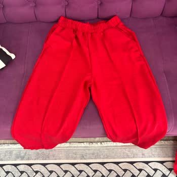 Bordo Görünmesi Gereken Ürün Kırmızı Geldi İade Talebim Cevapsız Kaldı
