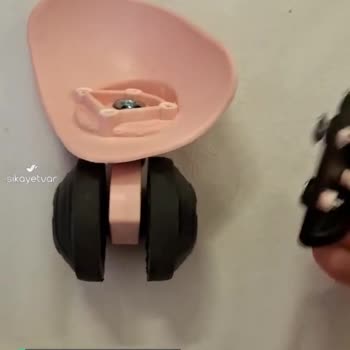 Madame Coco Bavulun Tekerleği Kırıldı