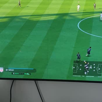 Philips Televizyonunda Dikey Çizgi Arızası Ve Media Markt'tan Değişim İsteği