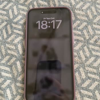EasyCep’te İphone 14 Pro Max Ekran Değişiminde Kalitesiz Hizmet Ve Tekrarlanan Ücret Talebi