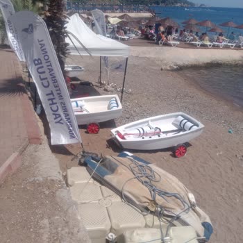 Marmaris Halk Plajında Özel Çadır Ve Tekne İşgali Halkın Denize Erişimini Engelliyor