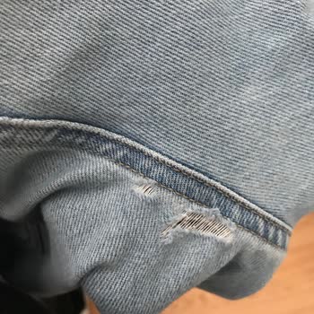Mavi Jake Slim Leg Pantolonunda Ağ Yırtılması Ve Red Açıklama Talebi