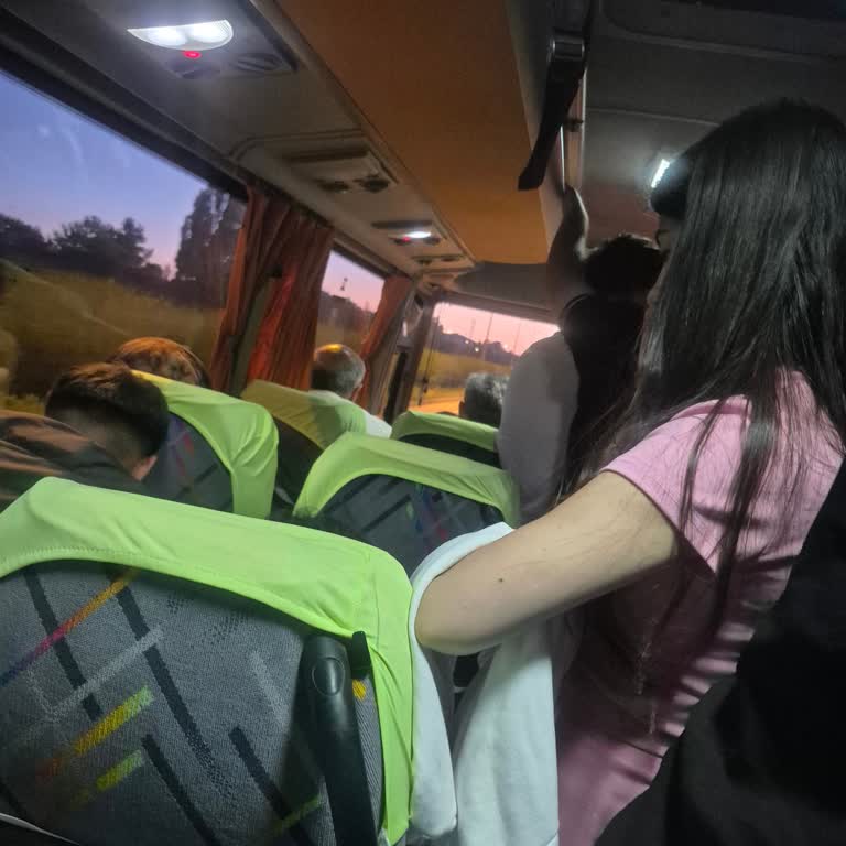 Erzurum Aşkale Halk Otobüslerinde Saatlerine Uymama Ve Yolcu Sıkışıklığı