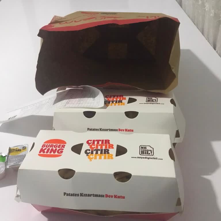 Yemeksepeti'nden Burger King Siparişinde Eksik Ürün Ve İletişimsizlik