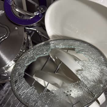 Bulaşık Makinesinde Patlayan Tencere Kapağı Ve Yedek Kapağın Temini Talebi