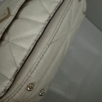 Üç Ayda Derileri Açılan 8.500 TL'lik Guess Çantası İçin İade Ve Değişim Talebi