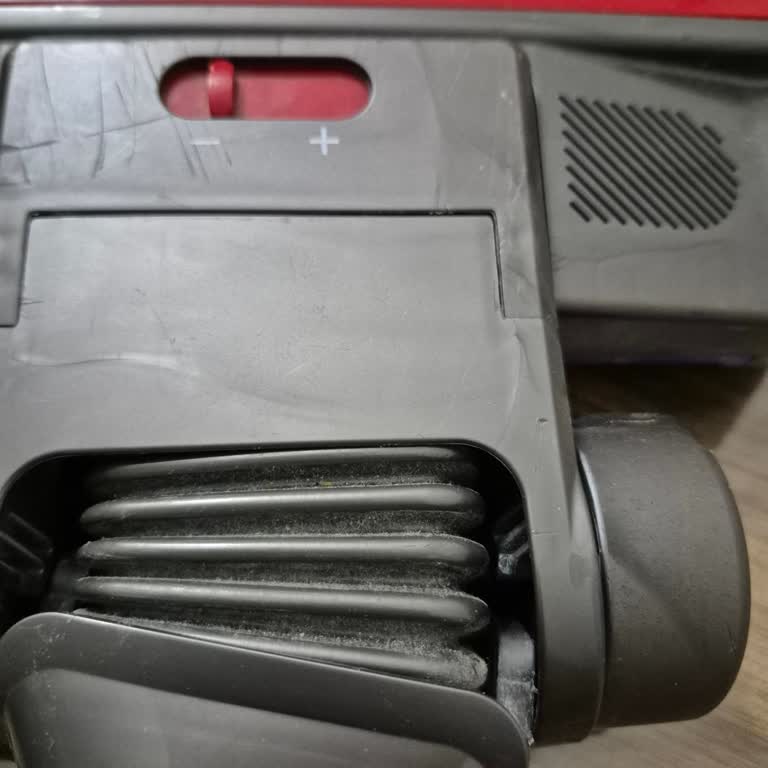 Dyson Absolute 2 Pnömatik Başlığının Tekrarlayan Kırılması Ve Ücretsiz Değişim Talebi