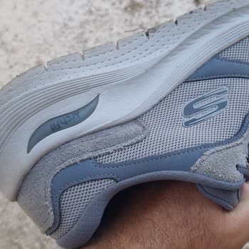 Skechers Arch Fit 2.0 Modeli Kısa Sürede Yırtıldı, Üretim Hatası İddiası