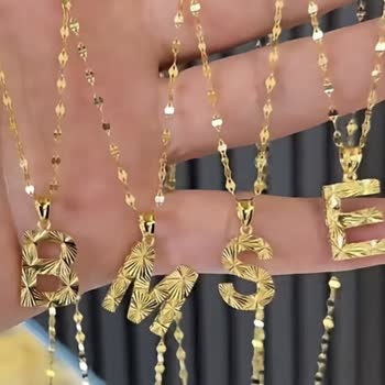 E Harfi Kolye 60 Santimetre Zincir Talebi Karşılanmadı Ve İletişim Yanıtlanmadı