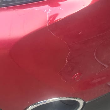 Garajda Saklanan Nissan Qashqai'de Ön Tampon Vernik Aybı İçin Ücretsiz Tamir Talebi
