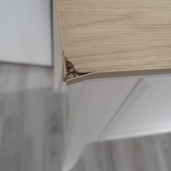 Makyaj Masası Ayna Eksikliği Ve Kırık Parça İçin Hızlı Çözüm Talebi