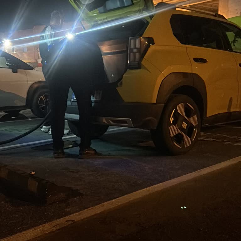 Hızlı Şarj Kablom Araçta Sıkıştı, Garanti Kapsamında İade Talebi