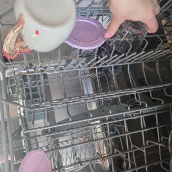 Teka Bulaşık Makinesi Sepetlerinde Aşırı Paslanma Ve Yüksek Tamir Ücreti
