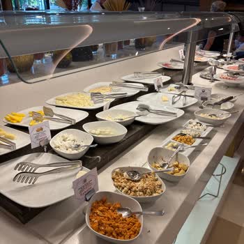 Ramada Konya’da Kahvaltı Ve Oda Konforu Beklentileri Karşılamıyor